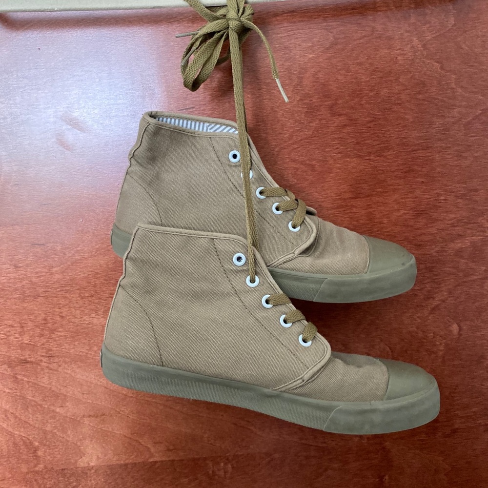 Old Pine Bangs High Top Sneakers